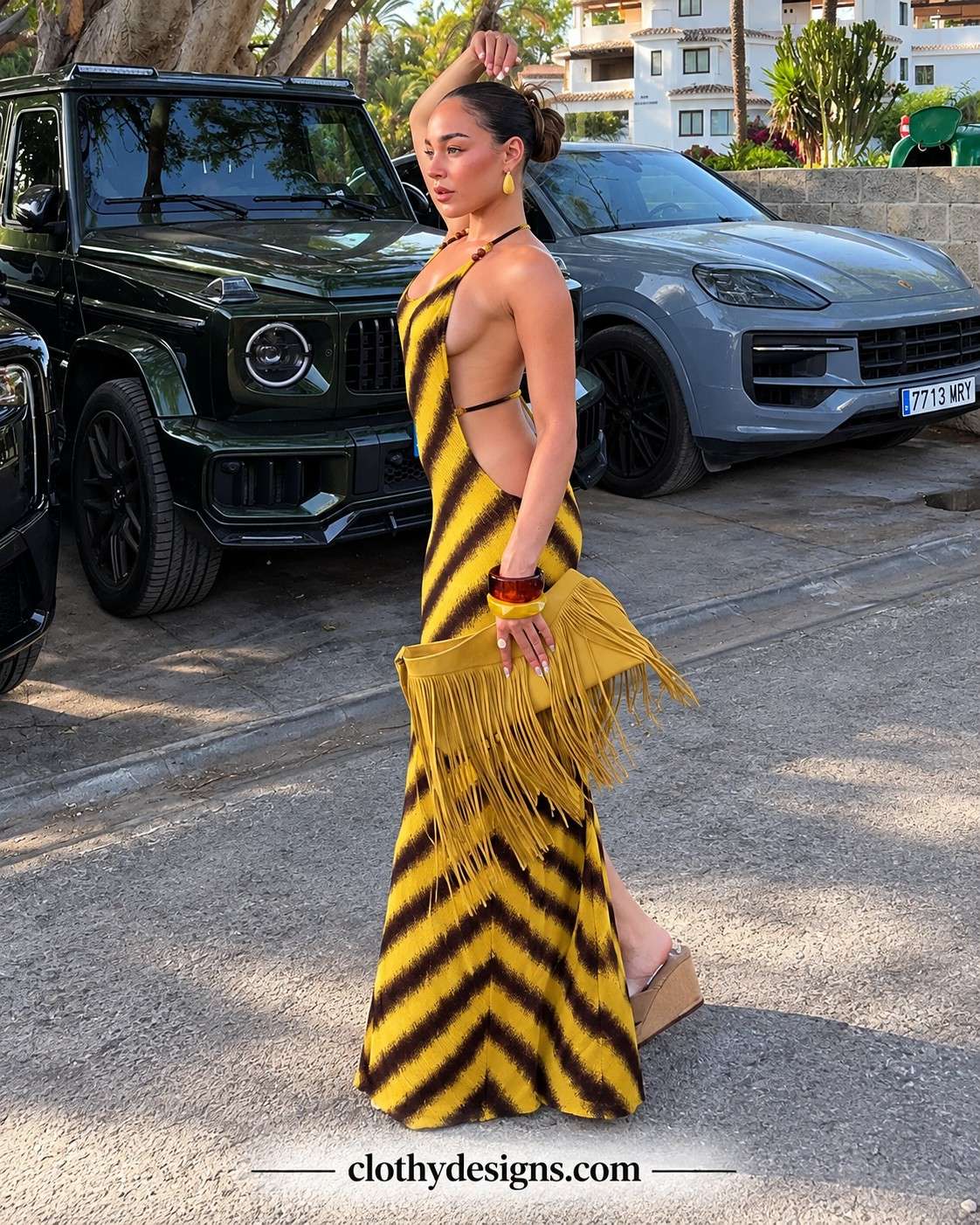 Women’s Gradient Stripe Halter Maxi Dress – Backless Slim-Fit Summer Holiday & Party Dress